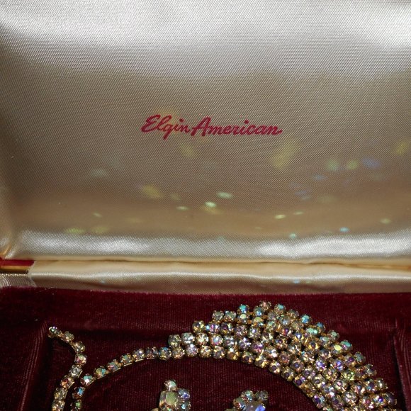 Vintage Elgin American Multi-Tier Aurora Borealis Necklace & Clip-On Earrings - Picture 7 of 10